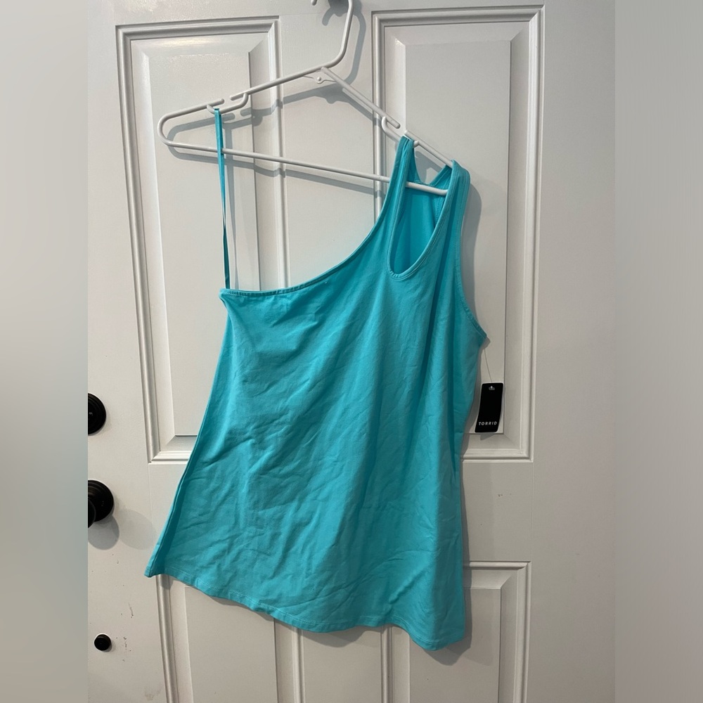 NWT Torrid One Shoulder Tank Top